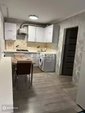 2-комнатная квартира, этаж 2 из 4, 42 м²