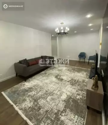 4-комнатная квартира, этаж 4 из 8, 103 м²