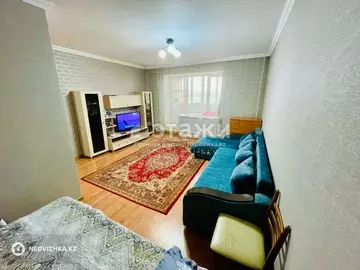 1-комнатная квартира, этаж 8 из 16, 40 м²