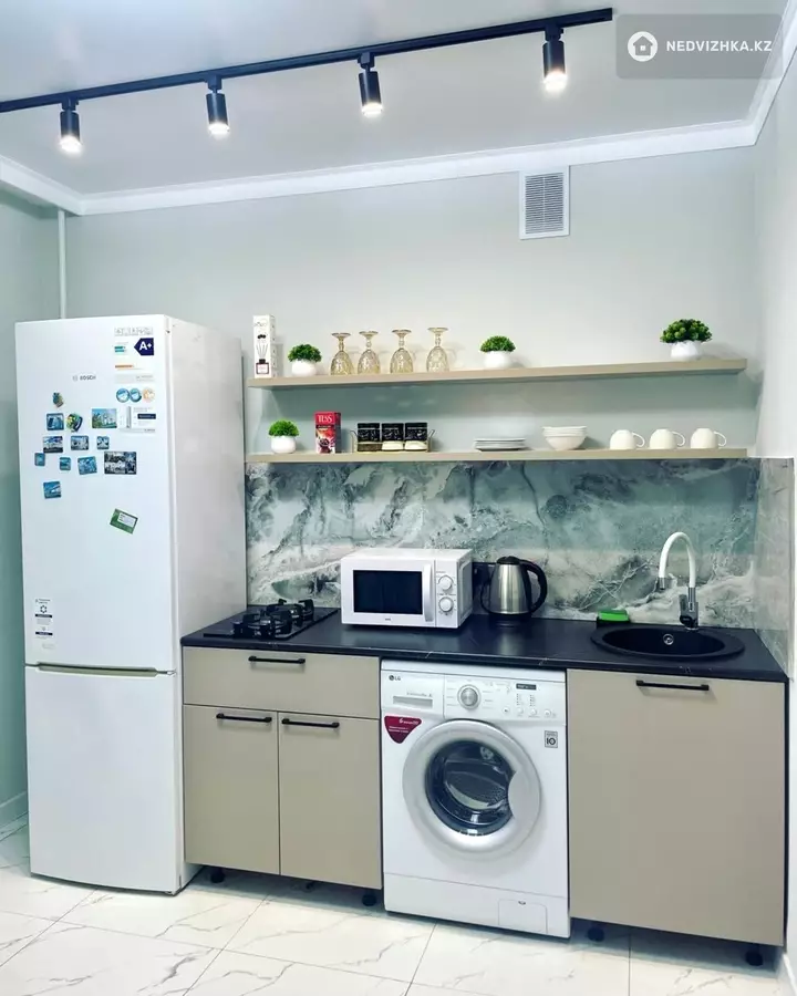 62 м², 2-комнатная квартира, этаж 6 из 9, 62 м², посуточно, изображение - 1