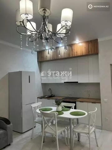 2-комнатная квартира, этаж 12 из 13, 60 м², на длительный срок