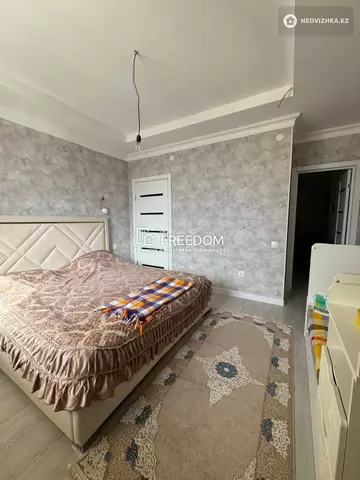 2-комнатная квартира, этаж 12 из 13, 70 м²