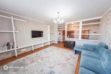 2-комнатная квартира, этаж 9 из 12, 78 м²