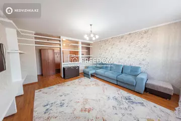 2-комнатная квартира, этаж 9 из 12, 78 м²