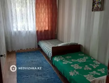 3-комнатная квартира, этаж 2 из 4, 62 м²