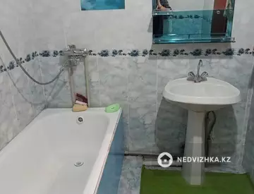 3-комнатная квартира, этаж 2 из 4, 62 м²