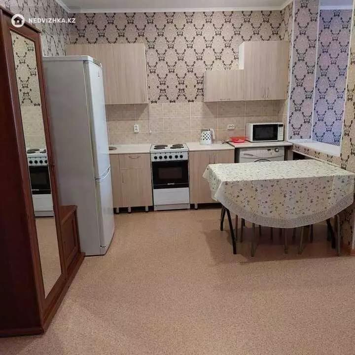 46 м², 2-комнатная квартира, этаж 1 из 9, 46 м², на длительный срок, изображение - 1