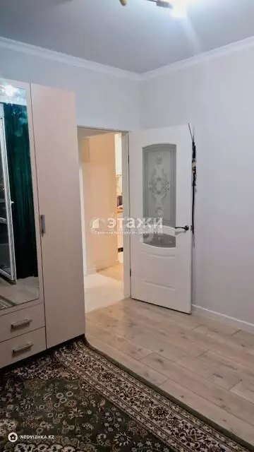 1-комнатная квартира, этаж 8 из 12, 38 м²