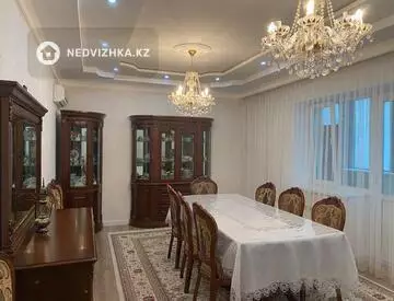 3-комнатная квартира, этаж 8 из 18, 120 м²