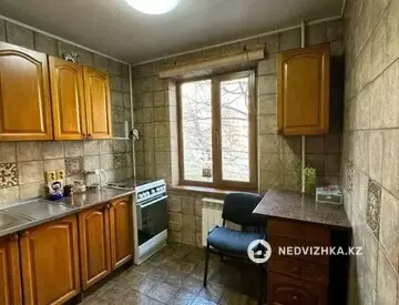 3-комнатная квартира, этаж 2 из 5, 65 м²