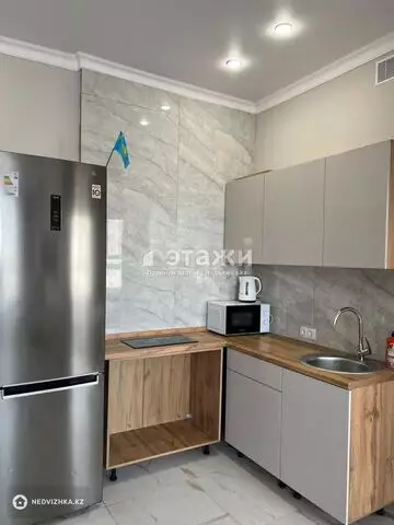 2-комнатная квартира, этаж 12 из 14, 42 м²