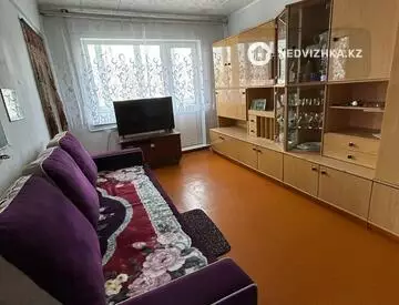 3-комнатная квартира, этаж 4 из 5, 50 м²