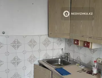 76.8 м², 4-комнатная квартира, этаж 9 из 9, 77 м², изображение - 4