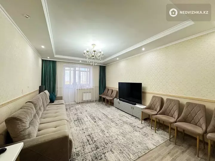 70 м², 2-комнатная квартира, этаж 12 из 13, 70 м², изображение - 1