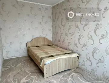 57 м², 3-комнатная квартира, этаж 4 из 4, 57 м², изображение - 1