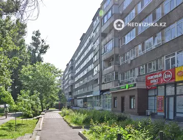 3-комнатная квартира, этаж 4 из 7, 60 м²