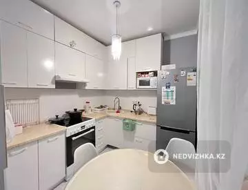 2-комнатная квартира, этаж 4 из 9, 58 м²