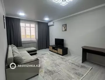 1-комнатная квартира, этаж 1 из 10, 54 м², посуточно