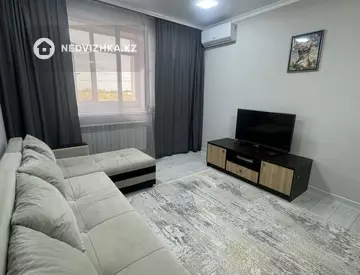 1-комнатная квартира, этаж 1 из 10, 54 м², посуточно