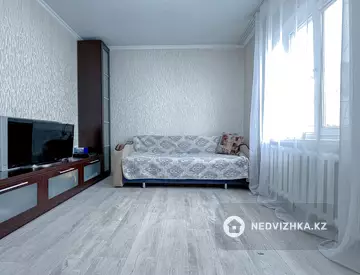 3-комнатная квартира, этаж 4 из 4, 57 м²