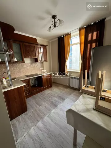 2-комнатная квартира, этаж 3 из 8, 56 м²