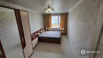 3-комнатная квартира, этаж 5 из 6, 57 м²