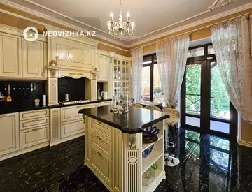 6-комнатный дом, 8 соток, 380 м²