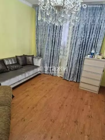 3-комнатная квартира, этаж 9 из 10, 104 м²