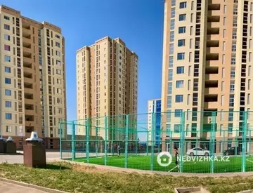 2-комнатная квартира, этаж 3 из 15, 51 м²