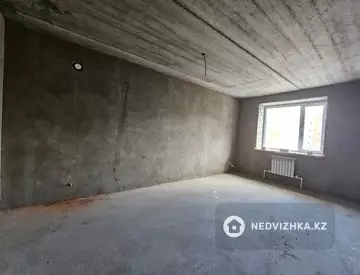 1-комнатная квартира, этаж 3 из 5, 48 м²