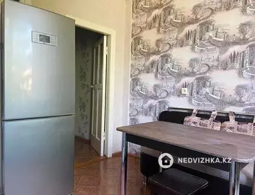 2-комнатная квартира, этаж 3 из 4, 84 м²