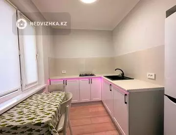 2-комнатная квартира, этаж 5 из 5, 42 м²