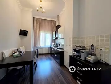 71 м², 2-комнатная квартира, этаж 2 из 7, 71 м², изображение - 2