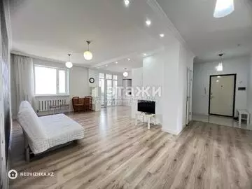 4-комнатная квартира, этаж 12 из 12, 113 м²