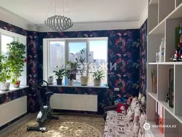 105.5 м², 4-комнатная квартира, этаж 4 из 9, 106 м², изображение - 1