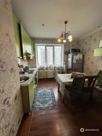 3-комнатная квартира, этаж 10 из 16, 110 м², на длительный срок