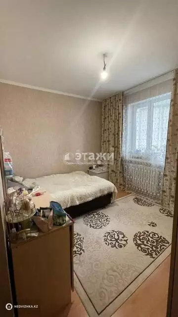 3-комнатная квартира, этаж 13 из 13, 90 м²
