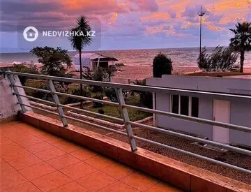 2-комнатная квартира, этаж 1 из 3, посуточно