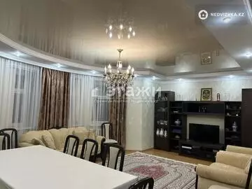 3-комнатная квартира, этаж 9 из 9, 92 м²