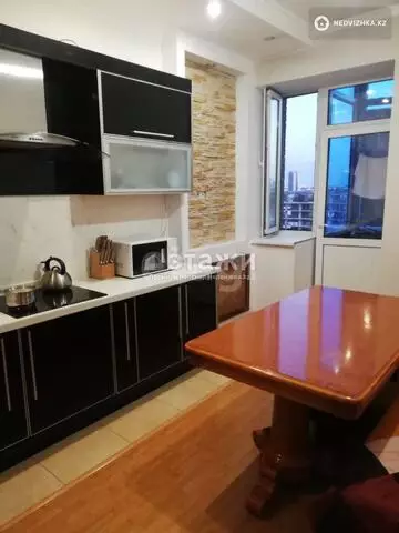 1-комнатная квартира, этаж 7 из 13, 45 м²