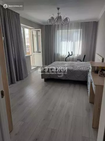 2-комнатная квартира, этаж 5 из 18, 81 м²