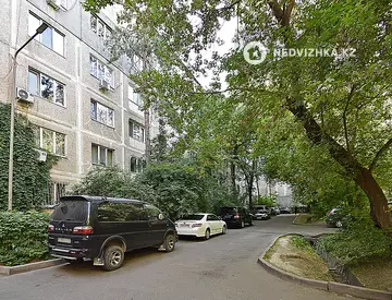 2-комнатная квартира, этаж 3 из 5, 55 м²