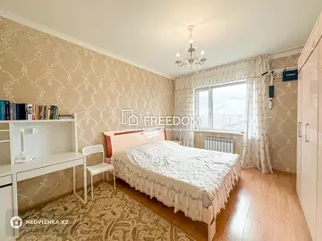 2-комнатная квартира, этаж 10 из 19, 67 м²