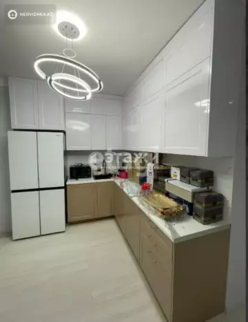 2-комнатная квартира, этаж 10 из 12, 67 м²