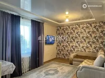 2-комнатная квартира, этаж 3 из 10, 44 м²