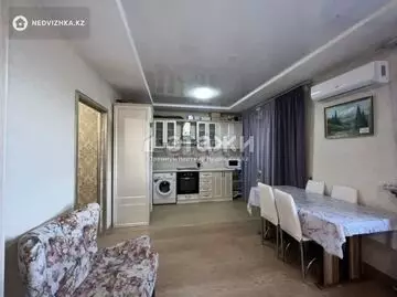 2-комнатная квартира, этаж 3 из 10, 44 м²