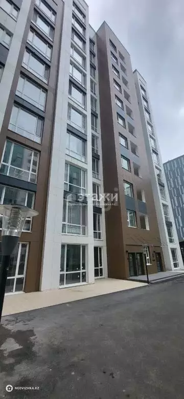 1-комнатная квартира, этаж 3 из 10, 49 м²