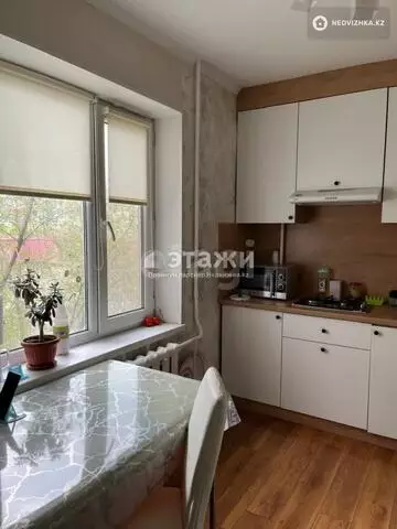 2-комнатная квартира, этаж 4 из 5, 44 м²