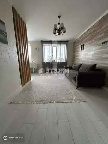 3-комнатная квартира, этаж 9 из 9, 80 м²