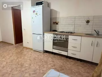 2-комнатная квартира, этаж 4 из 6, 36 м²